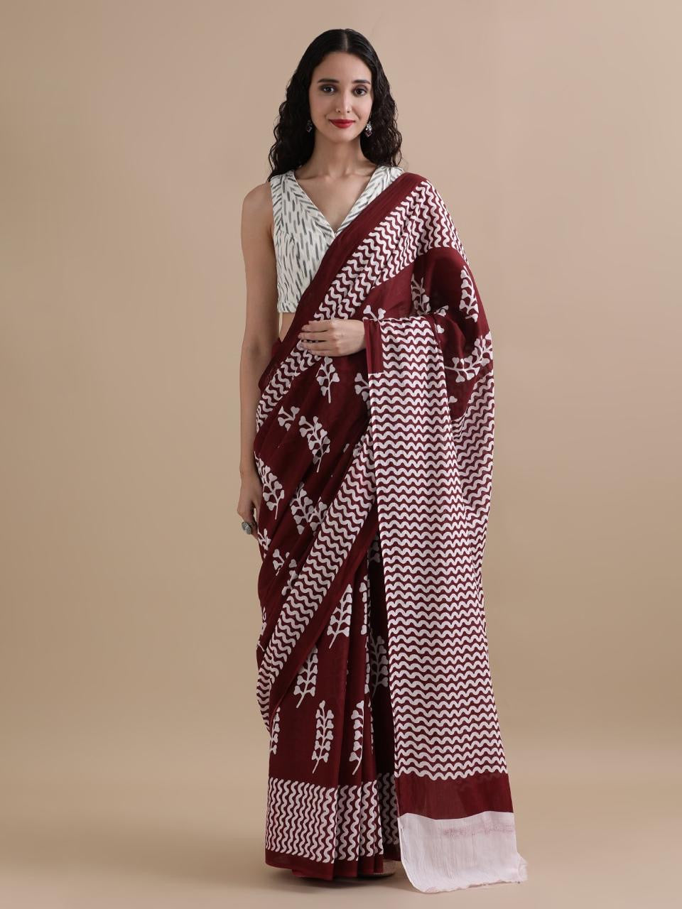 Maroon Cotton Mulmul Saree with Blouse Piece