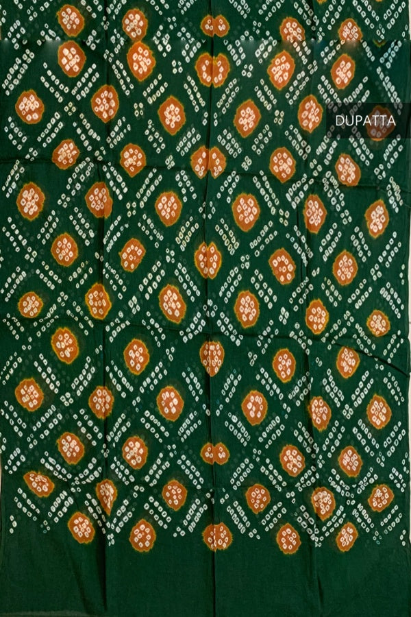Green Cotton Bandhani Dupatta – A Timeless Tie-Dye Tradition in Pure Cotton