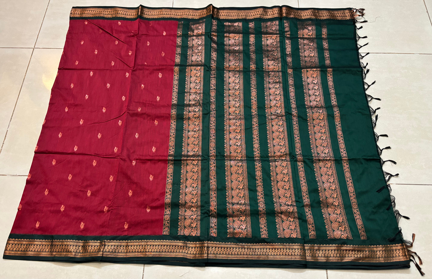 Red Cotton Silk Kalyani Gadwal Saree with Butta and Zari Pallu – Grace Rooted in Heritage