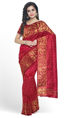 Magenta Soft Saree With Blouse Piece - Elegance in Handloom Weave