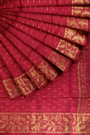 Magenta Soft Saree With Blouse Piece - Elegance in Handloom Weave