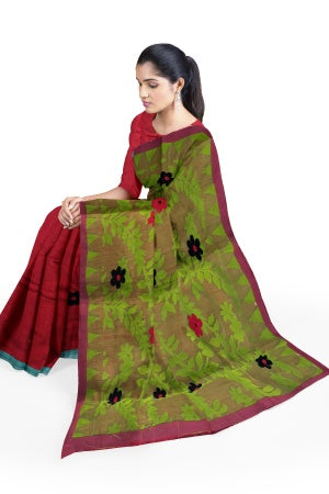 SAMVITA Red Embroidered Handloom Saree With Jamdani Pallu