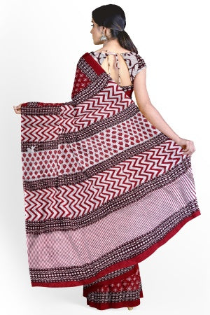 Red Cotton Mulmul Saree with Blouse Piece – Earthy Elegance in a Feather-Light Drape