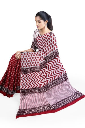 Red Cotton Mulmul Saree with Blouse Piece – Earthy Elegance in a Feather-Light Drape