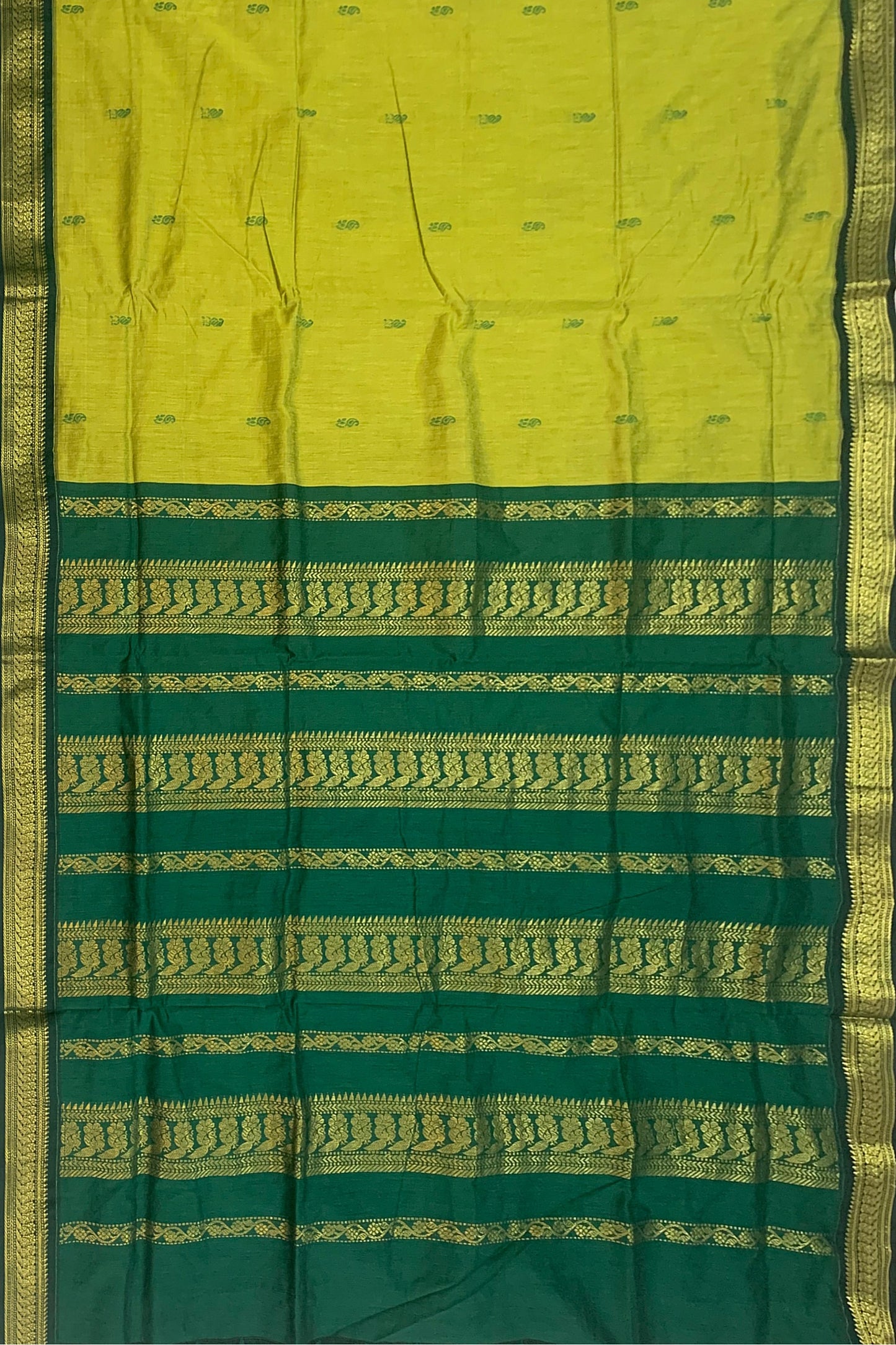 Green Cotton Silk Kalyani Gadwal Saree with Butta and Zari Pallu – Grace Rooted in Heritage