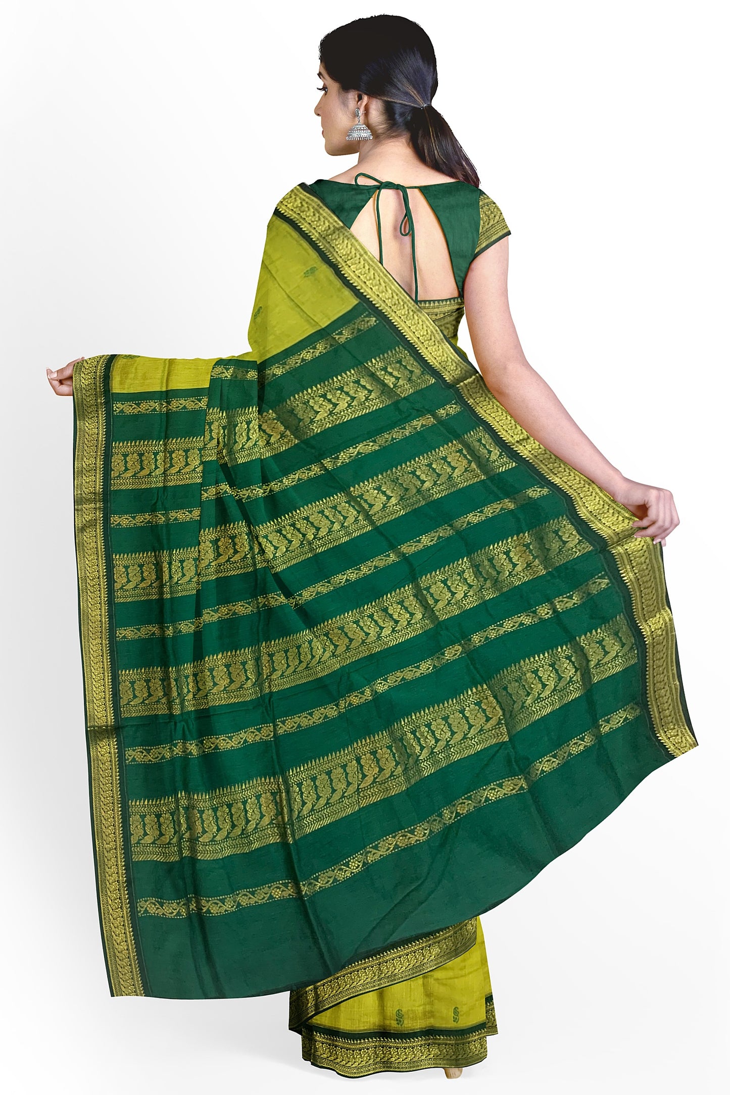 Green Cotton Silk Kalyani Gadwal Saree with Butta and Zari Pallu – Grace Rooted in Heritage