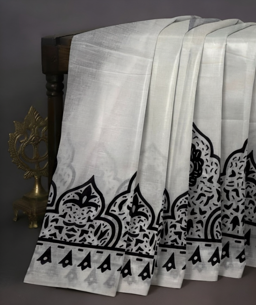 White Cotton Mulmul Saree with Blouse Piece – Earthy Elegance in a Feather-Light Drape